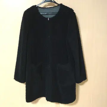 Ketty 플러피 블랙 노카라 리버서블 코트 새상품급