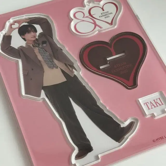 앤팀 타키 앤하트 아크릴스탠드 아크스타