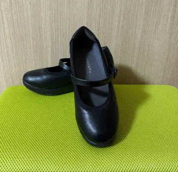 FUWARAKU 후와라쿠 펌프스 22.5EEE