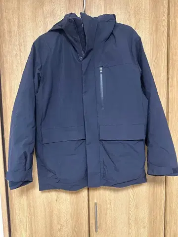 유니클로 하이브리드 다운 후드티 네이비 M 다운 자켓