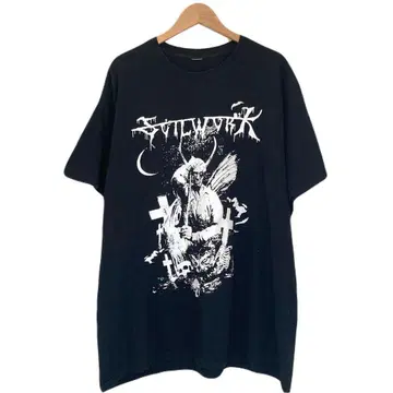 소일워크 악마 데몬 프린트 반팔 십자가 블랙 T셔츠