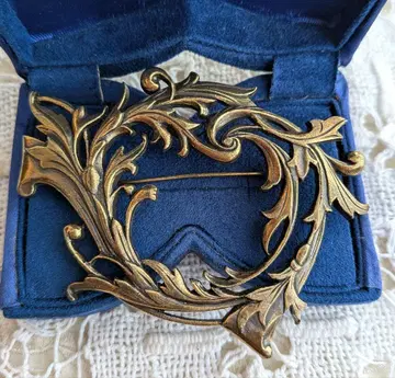 놋쇠 색상 아칸서스 클래시컬 빅 사이즈 브로치 영국 빈티지