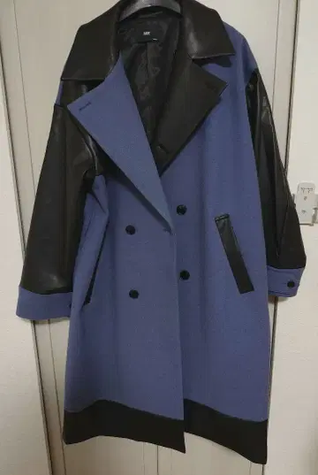 HARE 울리 테크 절개 트렌치코트