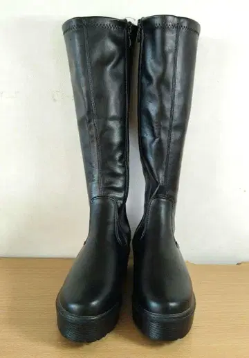 새상품급 LoveHunter 러브헌터 M(23.5cm) 통굽 롱 부츠