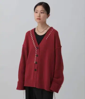LEPSIM 5게이지 핸드 스티치 V넥 가디건 레드