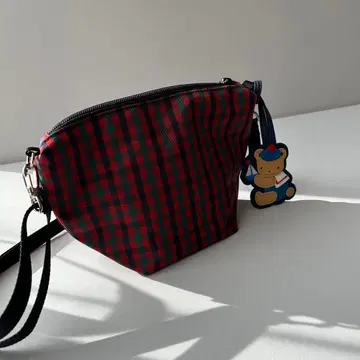 파밀리아 체크 무늬 숄더백