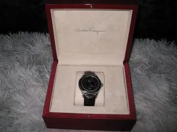 살바토레 페라가모 손목시계 쿼츠 박스 포함