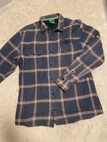 ANTI HERO 긴팔 셔츠 M 사이즈