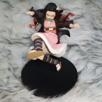 네즈코 액션 피규어