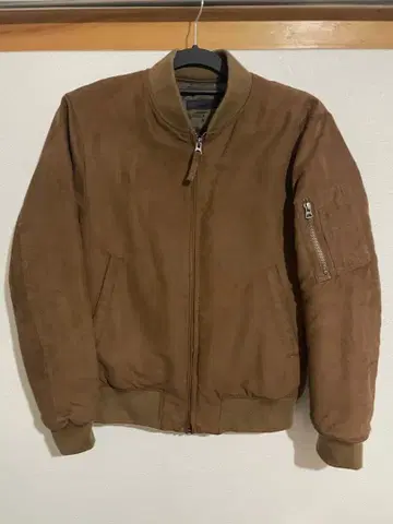 유니클로 브라운 MA-1 플라이트 자켓 구제 의류