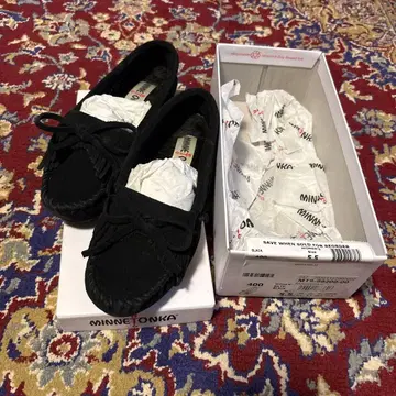 Minnetonka Kilty 모카신 블랙 5.5