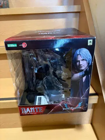 코토부키야 ARTFX J 단테 [데빌 메이 크라이 5] 1/8