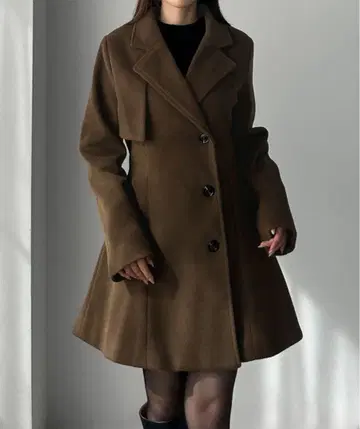 Louere 미들 기장 허리 쉐이프 플레어 코트 S