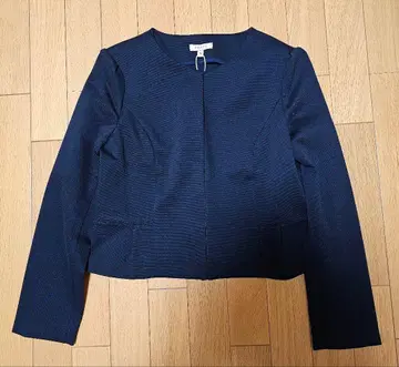 새상품 토카 TOCCA 자켓 블랙 계열 사이즈 M