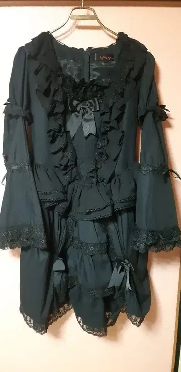 ANDROMEO 블랙 고스로리 원피스