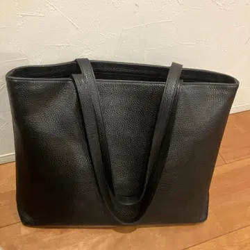 HushTug 블랙 가죽 토트백