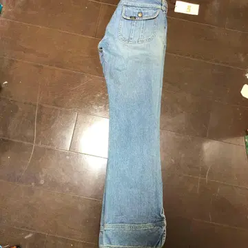 미사용 새상품 Lee 플레어 팬츠 XS 라이트 블루 (유즈드 가공)