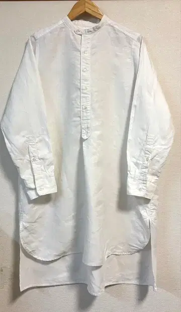 네스트로브 하이 카운트 린넨 밴드 카라 셔츠