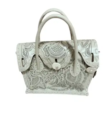 구스 콘티넨탈 카빙