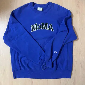 Champion MoMA 로고 맨투맨 파랑