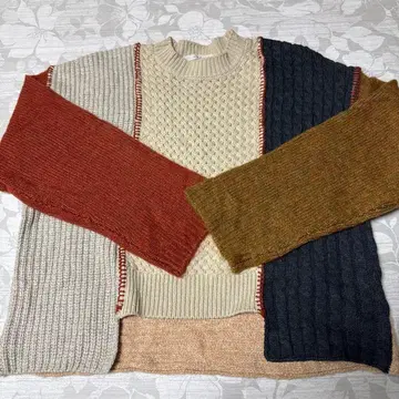 KBF 이소재 패치워크 긴팔 니트