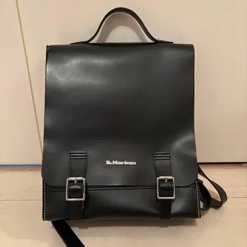 닥터마틴 백팩