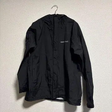 mont-bell(몽벨) 후드 부착 아우터 블랙