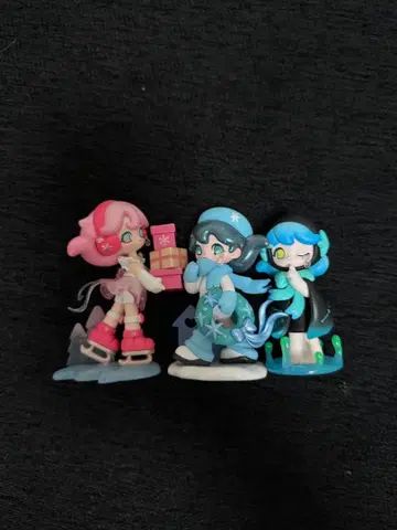 POPMART AZURA Warm Christmas