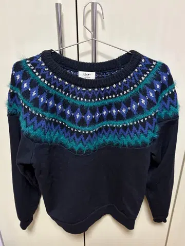 노르딕 무늬 긴팔 스웨터