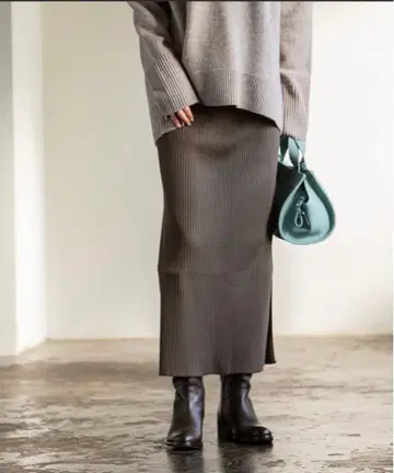 NOBLE 노블 골지 타이트 스커트