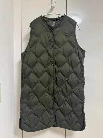 고품질 유니클로 울트라 라이트 다운 롱 베스트 카키 S