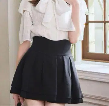 미셸 마카롱 슬림 레그 스커트 S 사이즈 블랙