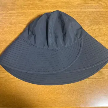 스터링 루어 IRIS47 햇 블랙