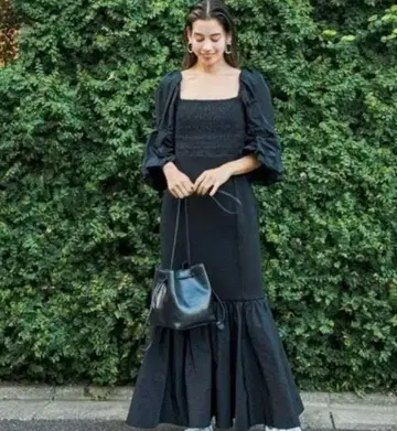 [ emmi ] 머메이드 니트 원피스