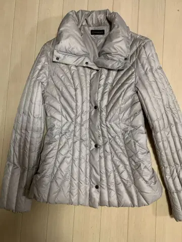 캐러밴 다운 자켓