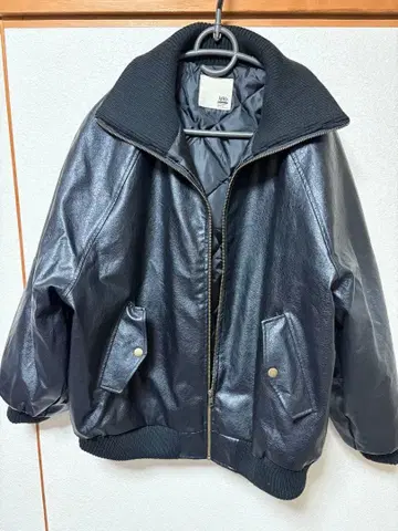 블랙 페이크 가죽 자켓 L 사이즈