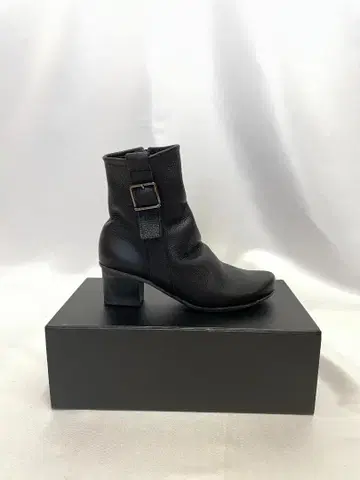 미사용 알슈 블랙 부티 사이즈 37 (23.5 cm)