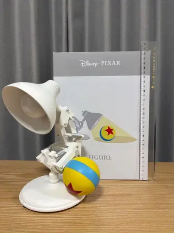 디즈니 스토어 한정판 픽사 룩소 Jr. 피규어