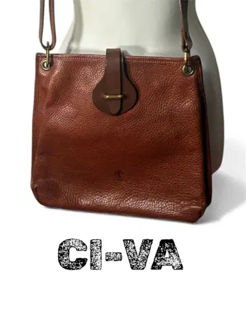 CI-VA 브라운 가죽 숄더백