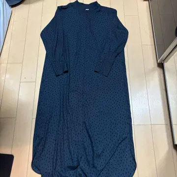 이에나 도트 무늬 롱 셔츠 원피스 블랙