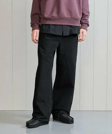 [ H ] 블랙 데님 1 플리츠 배기 팬츠