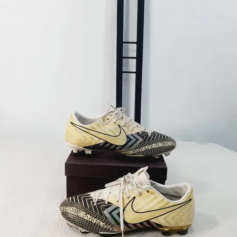 나이키 축구화 베이퍼13 아카데미 msd fg 254