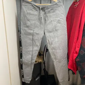 RVCA 그레이 조거 팬츠