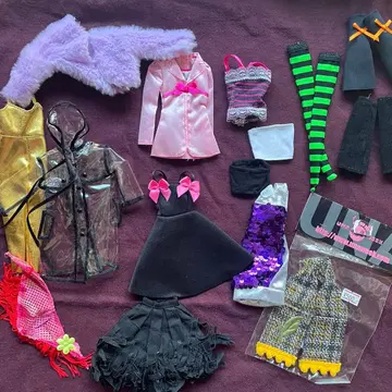 바비 아웃핏 의류 일괄