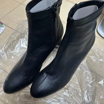 미사용 로페피크닉 지퍼 달린 숏부츠 부티 힐