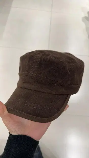 브라운 스웨이드풍 워크캡