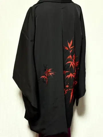 미사용품 기모노 순수 실크 길상 문양 블랙 겉옷 (겉옷 끈) 선착순