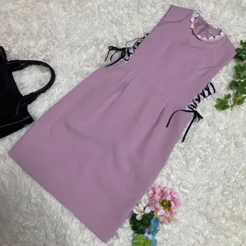 컨디션 최상 EATME 이토미 슬리브리스 무릎 기장 원피스 핑크 프릴 M