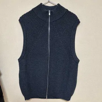 다크 네이비 니트 베스트 터틀넥