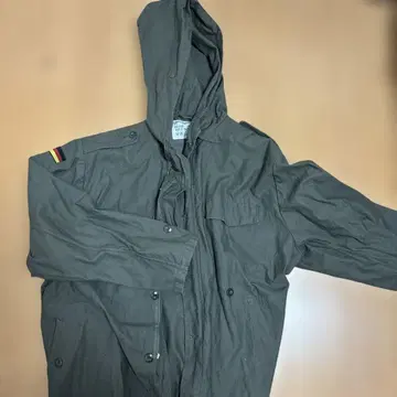 1988년제 카키 모즈 코트 후드 부착 독일군